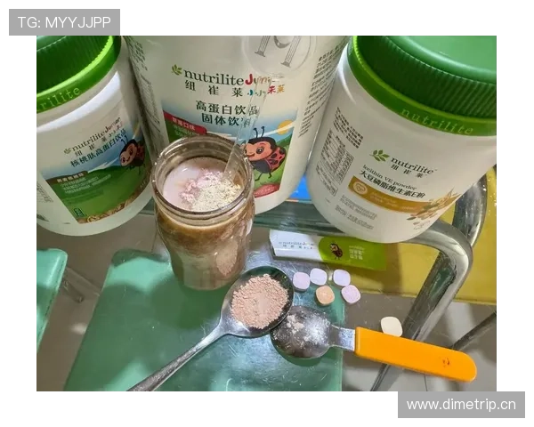 朱雪莹家的冰箱里塞满了蛋白粉，连饮料都按训练时间表排好队