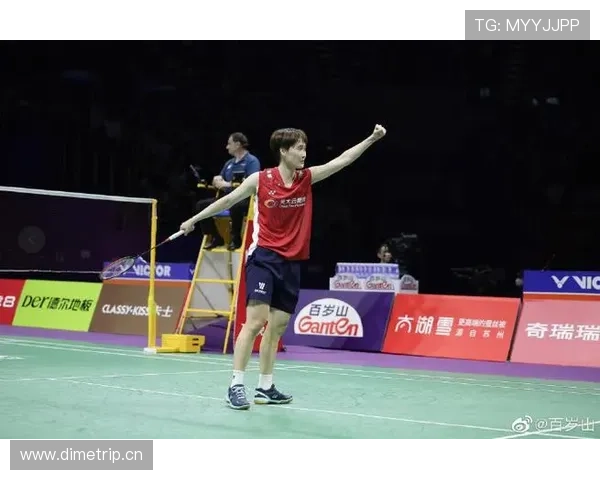 陈雨菲训练室里的饮料全是矿泉水，感觉她连糖都戒了？